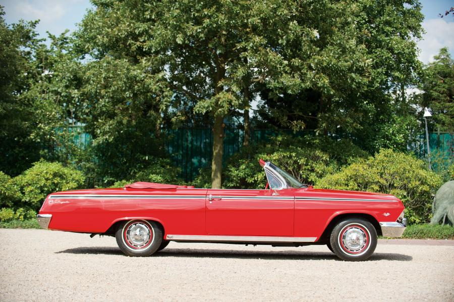  Chevrolet Impala Convertible 1961 года  (фото 12 из 16)